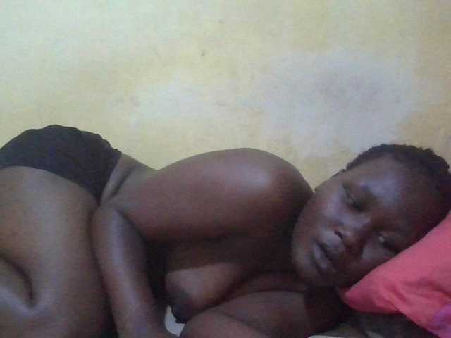 ebony-vannilah live cam on BongaCams