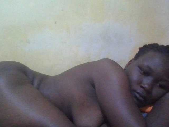 ebony-vannilah live cam on BongaCams