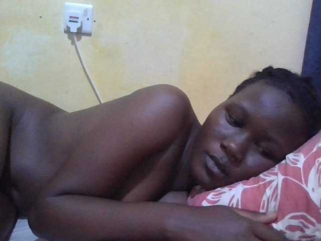 ebony-vannilah live cam on BongaCams