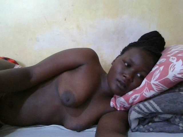 ebony-vannilah live cam on BongaCams