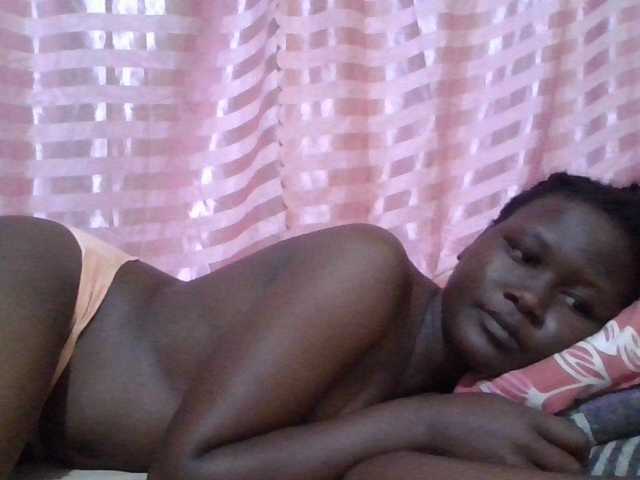ebony-vannilah live cam on BongaCams