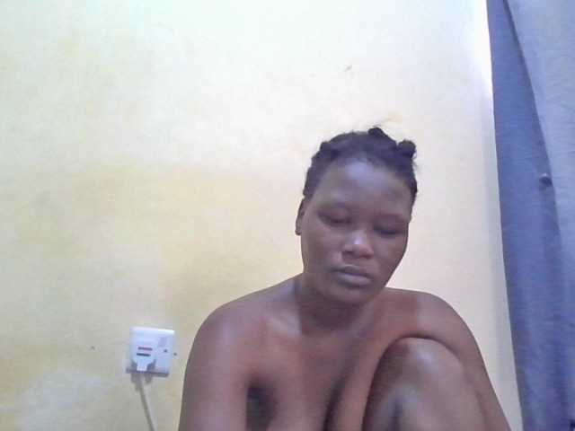 ebony-vannilah live cam on BongaCams