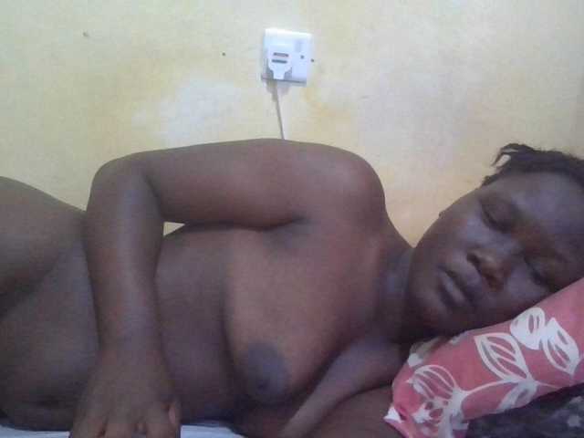 ebony-vannilah live cam on BongaCams
