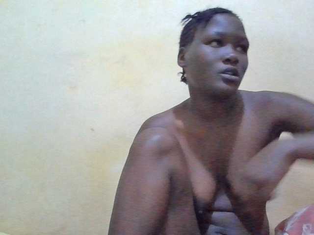 ebony-vannilah live cam on BongaCams