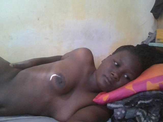 ebony-vannilah live cam on BongaCams