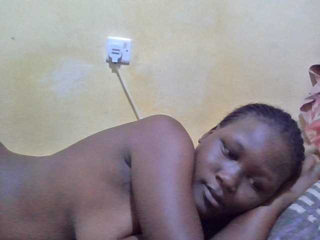 ebony-vannilah live cam on BongaCams