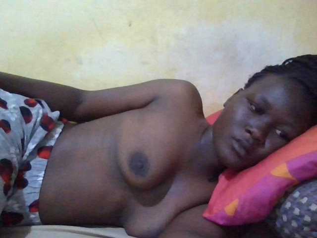 ebony-vannilah live cam on BongaCams