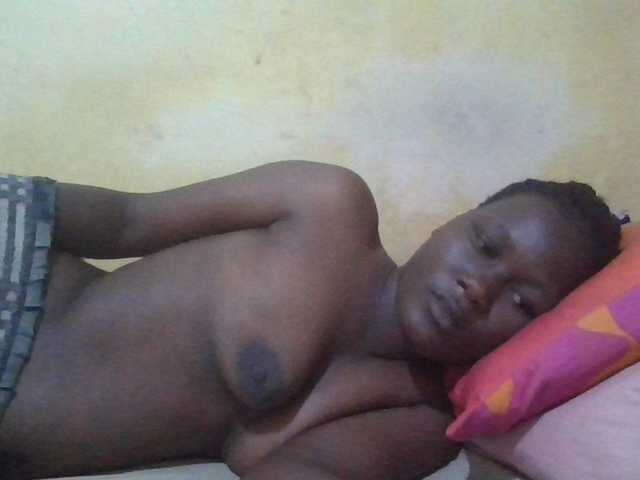 ebony-vannilah live cam on BongaCams