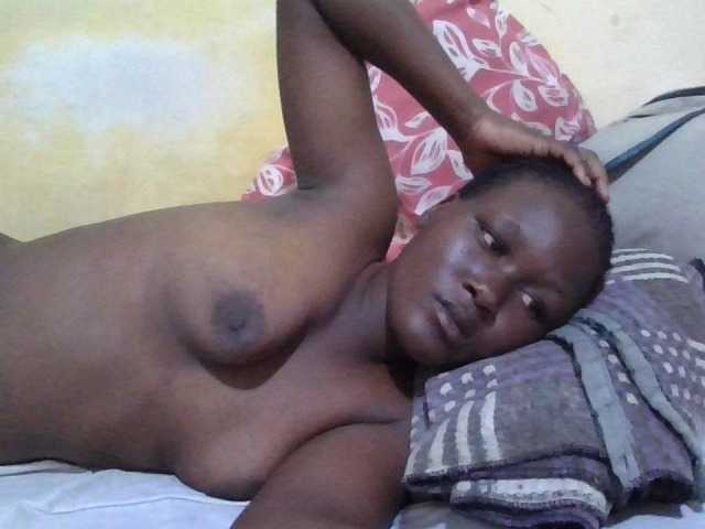 ebony-vannilah live cam on BongaCams