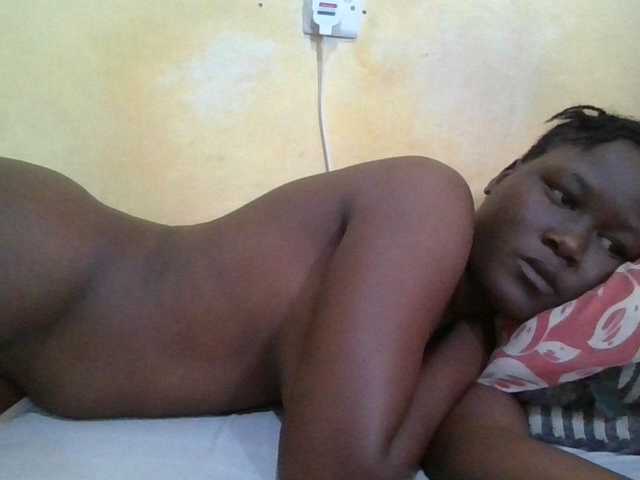 ebony-vannilah live cam on BongaCams