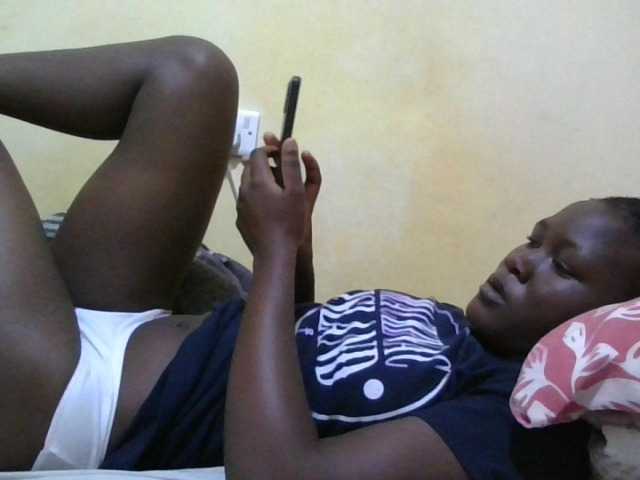 ebony-vannilah Live Cam on BongaCams