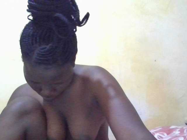 ebony-vannilah live cam on BongaCams
