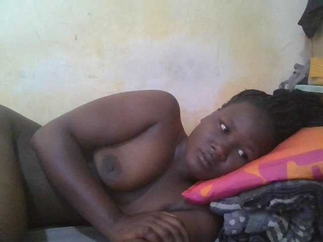 ebony-vannilah live cam on BongaCams