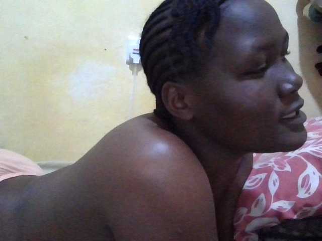 ebony-vannilah live cam on BongaCams