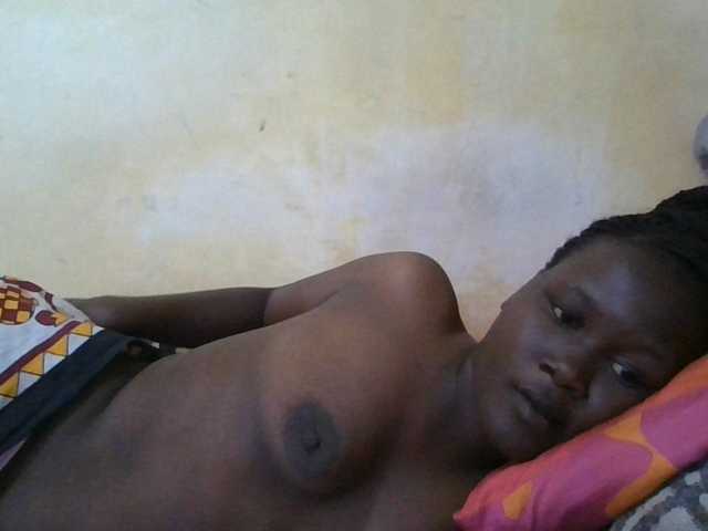 ebony-vannilah live cam on BongaCams