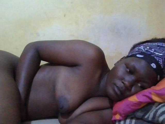 ebony-vannilah live cam on BongaCams
