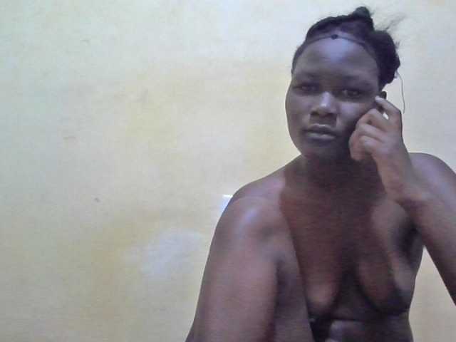 ebony-vannilah live cam on BongaCams