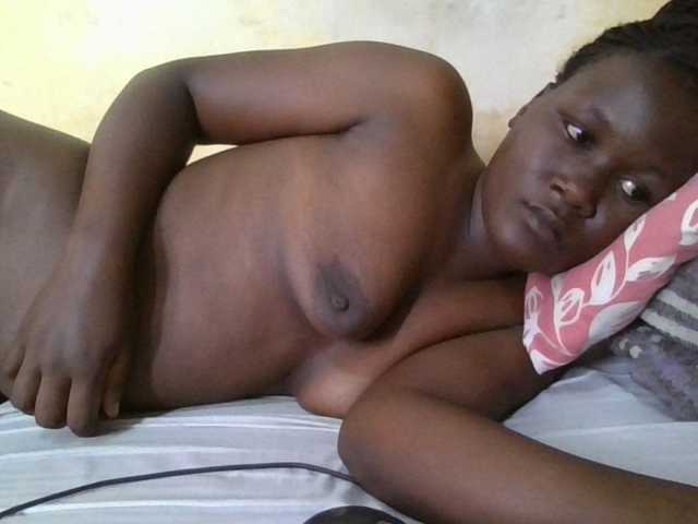 ebony-vannilah live cam on BongaCams