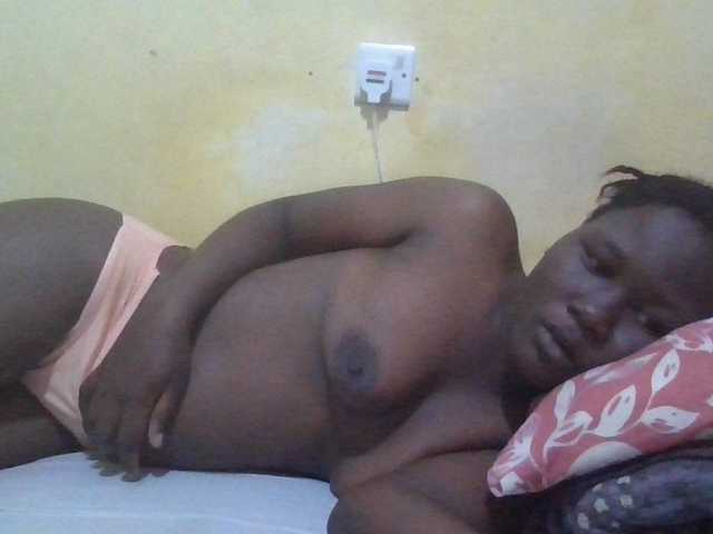 ebony-vannilah live cam on BongaCams