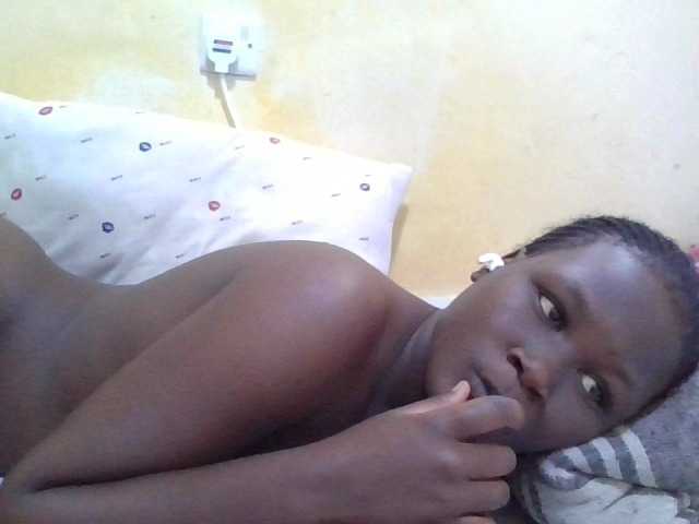 ebony-vannilah live cam on BongaCams