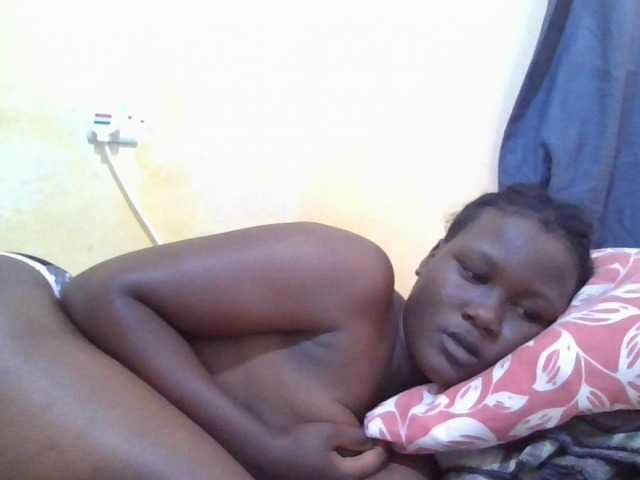 ebony-vannilah live cam on BongaCams