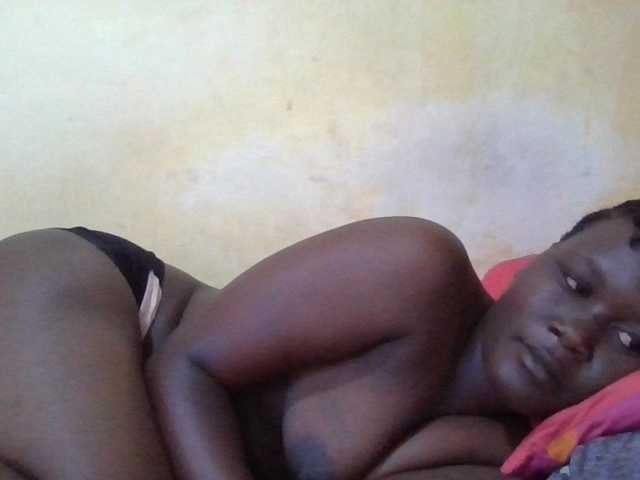 ebony-vannilah live cam on BongaCams