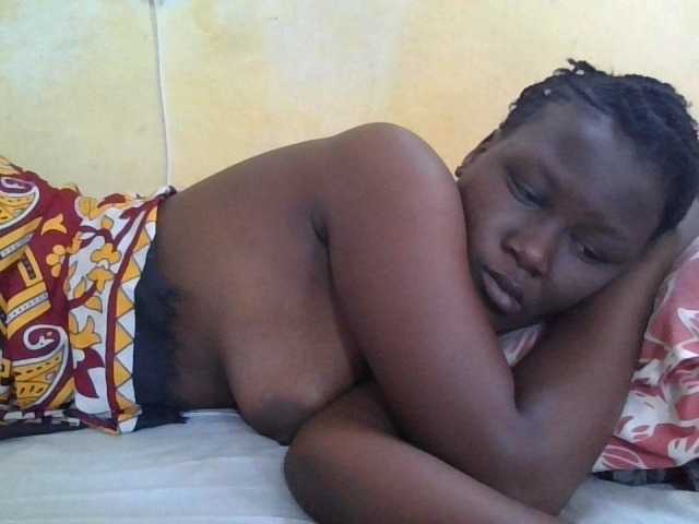ebony-vannilah live cam on BongaCams