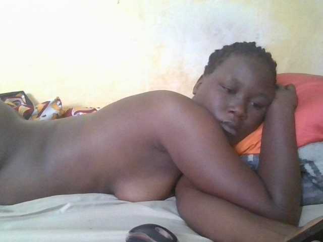 ebony-vannilah live cam on BongaCams