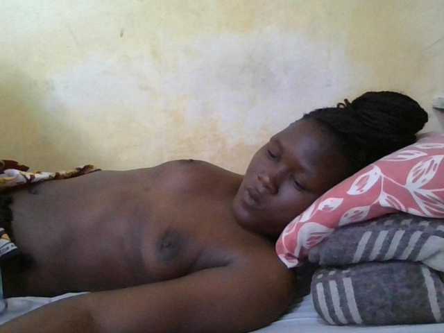 ebony-vannilah live cam on BongaCams