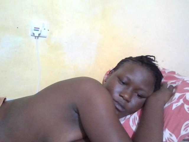 ebony-vannilah live cam on BongaCams
