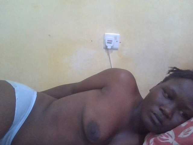 ebony-vannilah live cam on BongaCams