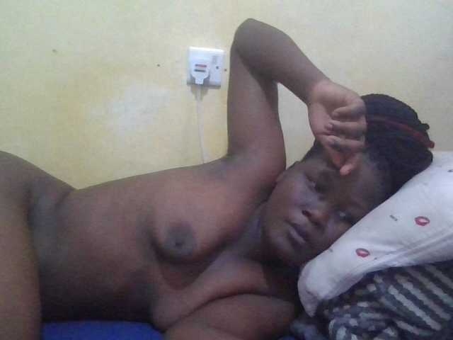ebony-vannilah live cam on BongaCams