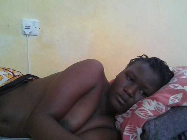 ebony-vannilah live cam on BongaCams