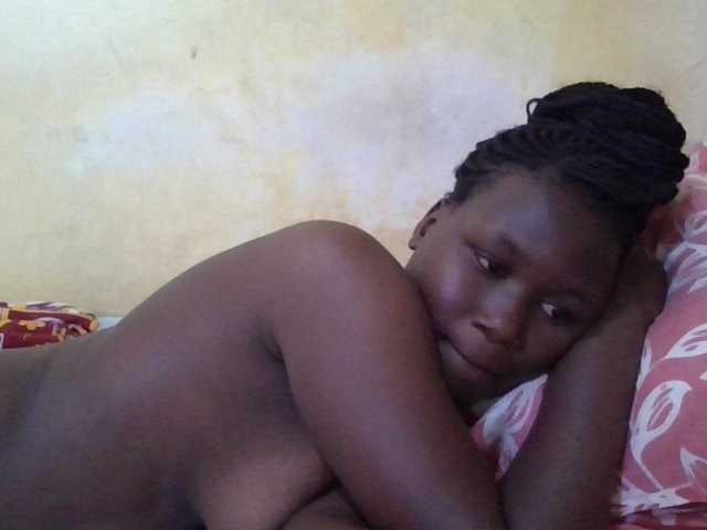 ebony-vannilah live cam on BongaCams
