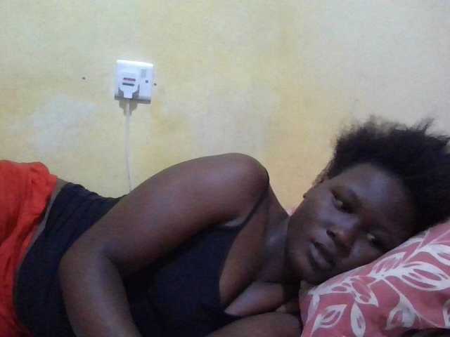 ebony-vannilah live cam on BongaCams