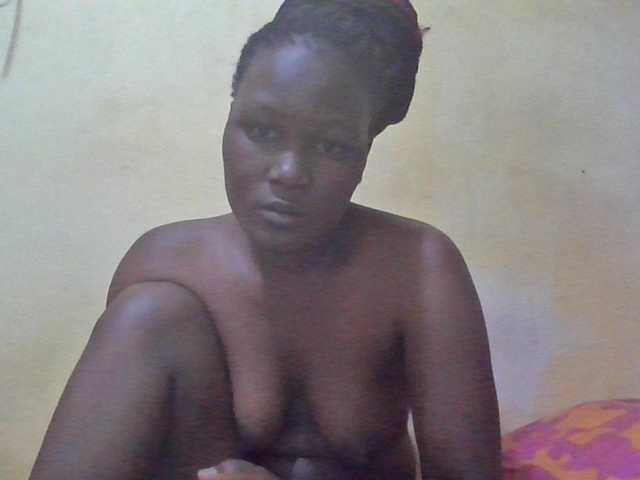 ebony-vannilah live cam on BongaCams