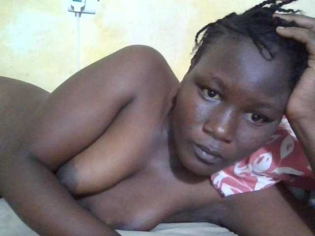 ebony-vannilah live cam on BongaCams
