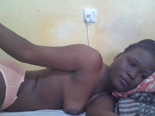 ebony-vannilah live cam on BongaCams