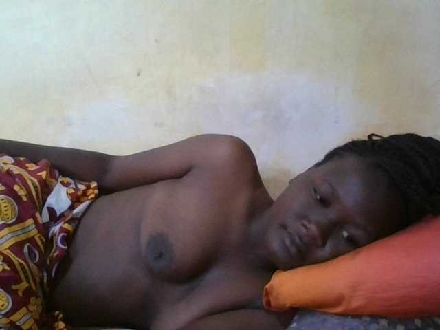 ebony-vannilah live cam on BongaCams
