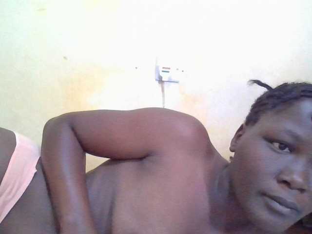 ebony-vannilah live cam on BongaCams