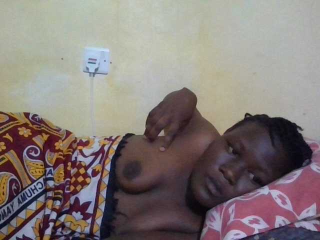 ebony-vannilah live cam on BongaCams