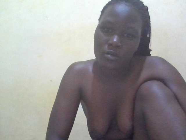 ebony-vannilah live cam on BongaCams