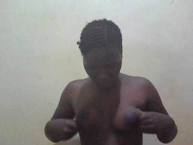 ebony-vannilah live cam on BongaCams