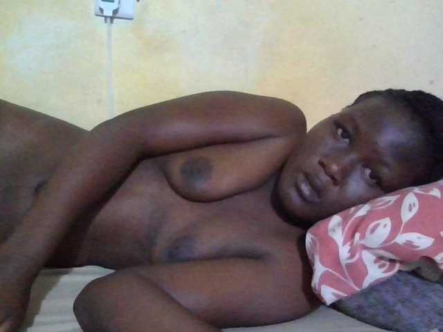 ebony-vannilah live cam on BongaCams