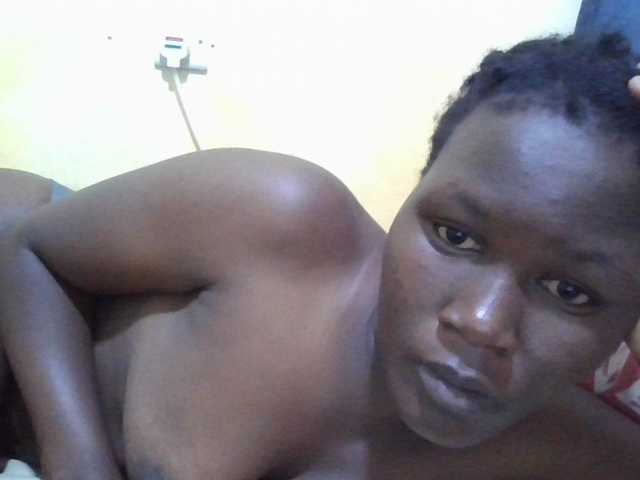 ebony-vannilah live cam on BongaCams