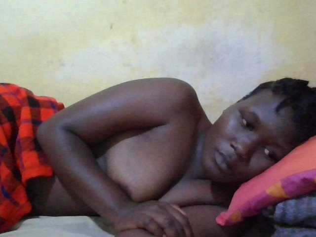 ebony-vannilah live cam on BongaCams