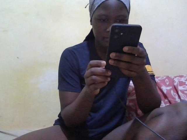ebony-vannilah live cam on BongaCams
