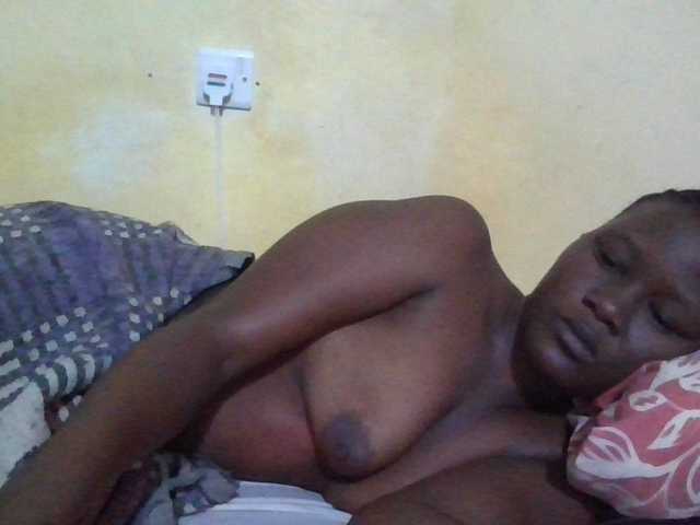 ebony-vannilah live cam on BongaCams