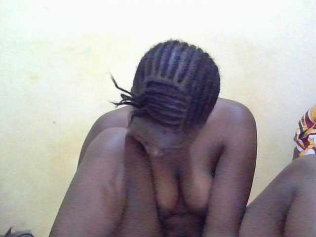 ebony-vannilah live cam on BongaCams