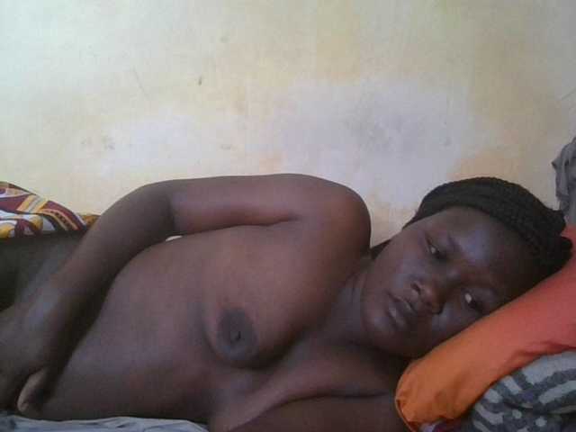 ebony-vannilah live cam on BongaCams